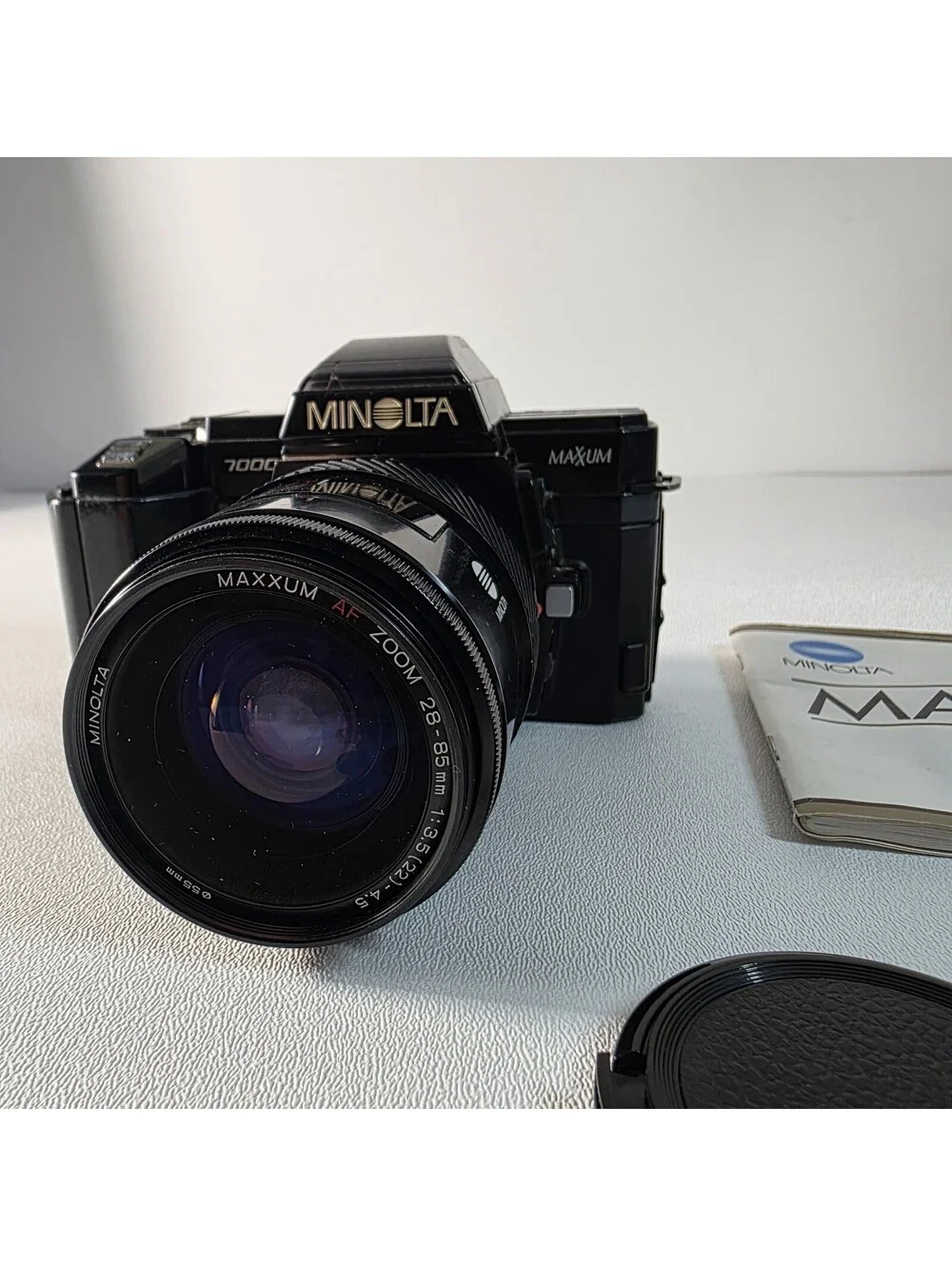 Minolta Maxxum 7000 AF Camera w/28-85mm Lens & Manual